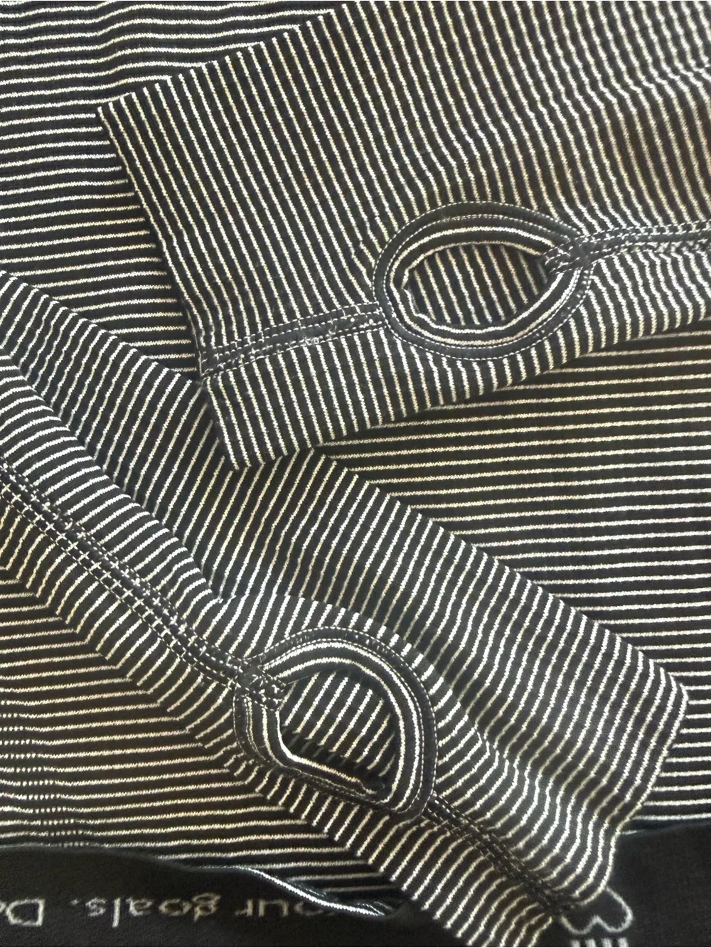 Lululemon Swiftly Tech Long Sleeve Black White Stripe Size 10 Thumbholes